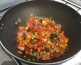 Kolbászos-tojásos sült rizs recept fázis 3 fotója