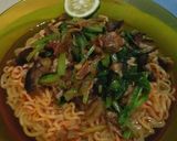 Foto langkah ke 3 dari resep Mie cakalang madu.
