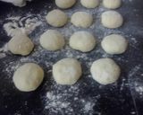 A picture of step 2 of Chapati.