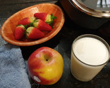 Foto del paso 1 de la receta: Batido de manzana y fresa 🍓🥛🍎