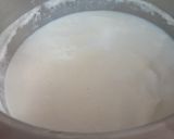A picture of step 2 of Triple Layer Oreo Chocolate Shake.
