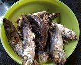 Foto langkah ke 1 dari resep Ikan Asin Kuah Santan Pedas.