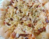 Foto langkah ke 8 dari resep Chiken Mushroom Pizza.