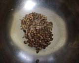 बाकरवडी (bakarvadi recipe in marathi) रेसिपी स्टेप 2 फोटो 