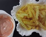 Foto langkah ke 3 dari resep Kentang Goreng Cocol Mayo Asam Manis.