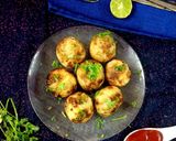 A picture of step 5 of Oil free Bread bonda in a paniyarum pan.
