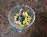 Foto del paso 1 de la receta: Ensalada mixta de papas con huevo duro y sardinas
