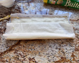 Foto del paso 2 de la receta: Bastones de pesto y parmesano
