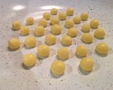 Foto langkah ke 1 dari resep Tamago Boro Teflon - Biskuit Anak Lumer.
