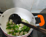 Foto langkah ke 2 dari resep Jangan Tempe Lombok Ijo (Sayur Cabe).