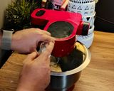 Foto langkah ke 2 dari resep Roti gulung abon.