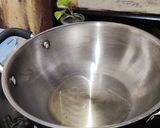 A picture of step 2 of Corn daliya upma.