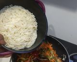 A picture of step 4 of Vegetable Chowmein.