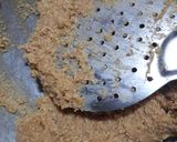 A picture of step 4 of Besan Barfi.
