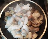 Foto del paso 4 de la receta: Potaje casero con espinacas y bacalao