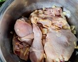 Foto langkah ke 1 dari resep 491. Ayam Kukus Suwir.