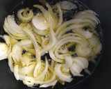 Foto del paso 1 de la receta: Fricasse de cerdo en cocotte