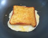 A picture of step 4 of Egg Omelet.
