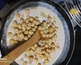 A picture of step 11 of Chole bhature cheese cups.