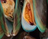 Foto langkah ke 2 dari resep Kerang Ijo Asam Manis.
