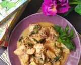 Foto langkah ke 5 dari resep Ayam Tahu Tempe Kuah Santan Kemangi.