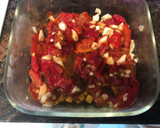 Foto del paso 1 de la receta: Huevos de coodorniz en tostadas y pimientos asados