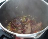 Foto del paso 7 de la receta: Alubias de Tolosa con costillas y punta de jamón