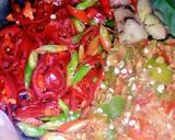 Foto langkah ke 2 dari resep 220. Oseng Leunca Cabe Hijau.