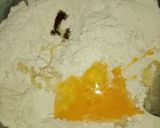 A picture of step 2 of Cookpad beef mince bread in pateela.