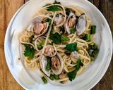 A picture of step 3 of Clam Linguine.