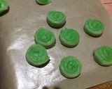 Foto langkah ke 3 dari resep Resep kue lapis gulung.