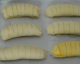 Foto langkah ke 5 dari resep Bolen Pisang Lilit.