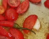 A picture of step 2 of Spaghetti with Shellfish and a Creamy Sauce.
