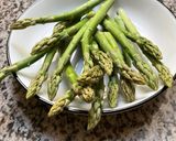 Une image de l'étape 1 de 🌾🍃ASPERGES VERTES ŒUFS 🥚 COCOTTES 🪺.