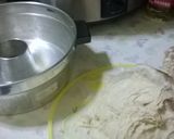 Foto del paso 3 de la receta: Pan turco amasado a mano (Horno milagro, cazuela horno)