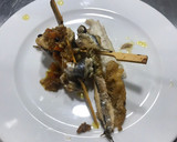 Foto del paso 6 de la receta: Sardinas rebozadas con marinado de limón y jengibre. Y pincho de caballa en escabeche