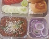 पावभाजी (pav bhaji recipe in marathi) रेसिपी स्टेप 4 फोटो 