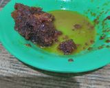 Foto langkah ke 1 dari resep Rawon Sapi Kuah khas Kluwek.