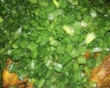 পেঁয়াজ শাক মুরগির যুগলবন্দি।(chicken with green onion) রেসিপি ধাপ - 3 ছবি