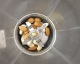 A picture of step 1 of Dry fruit lassi.