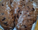 Foto langkah ke 6 dari resep Triple Dark Brownies Sourdough Bread.
