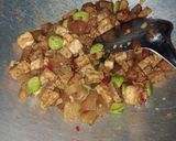 Foto langkah ke 5 dari resep Oseng Kikil,Pete,Tahu,Tempe.
