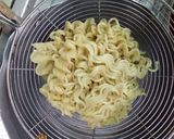 Foto langkah ke 1 dari resep Mie goreng tek tek.