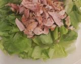 Foto del paso 2 de la receta: Ensalada de Lechuga, Pepino, Pollo y Huevo