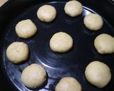 Foto langkah ke 4 dari resep RESEP Bakpia kering Renyah isi durian.