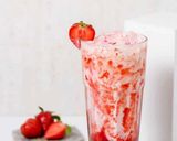 Foto langkah ke 3 dari resep Strawberry Yakult Korean Milk.