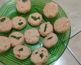 Foto langkah ke 2 dari resep Perkedel singkong parut pedas gurih.