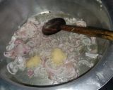 A picture of step 6 of Kadhi pakora.