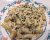 Foto del paso 3 de la receta: Fideos a la crema de verdeo y champiñones