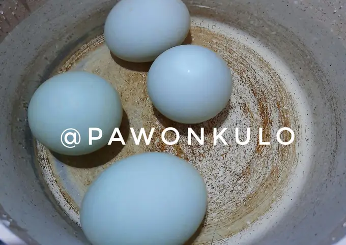 Langkah-langkah untuk membuat Cara bikin Telur Asin Rumahan 3 Bahan